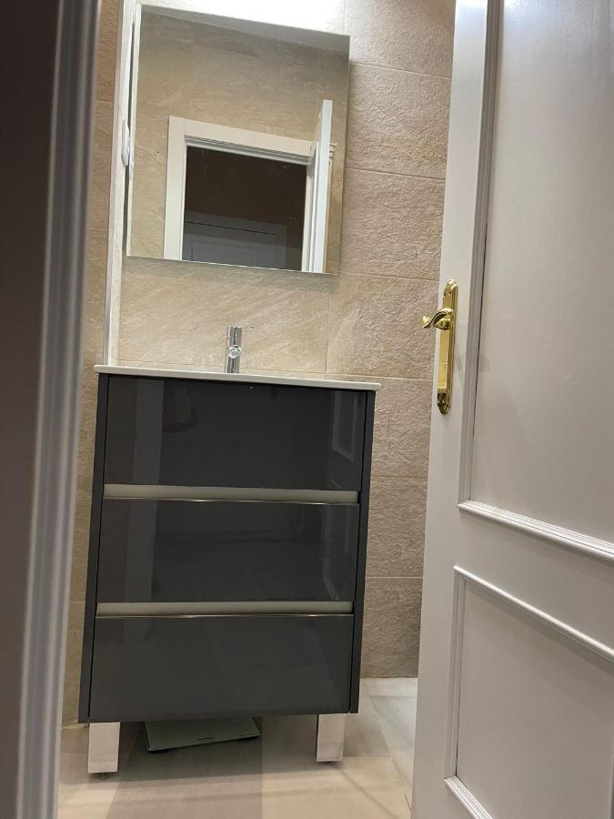 Piso A 60 Metros De La Catedral Apartment Seville Luaran gambar